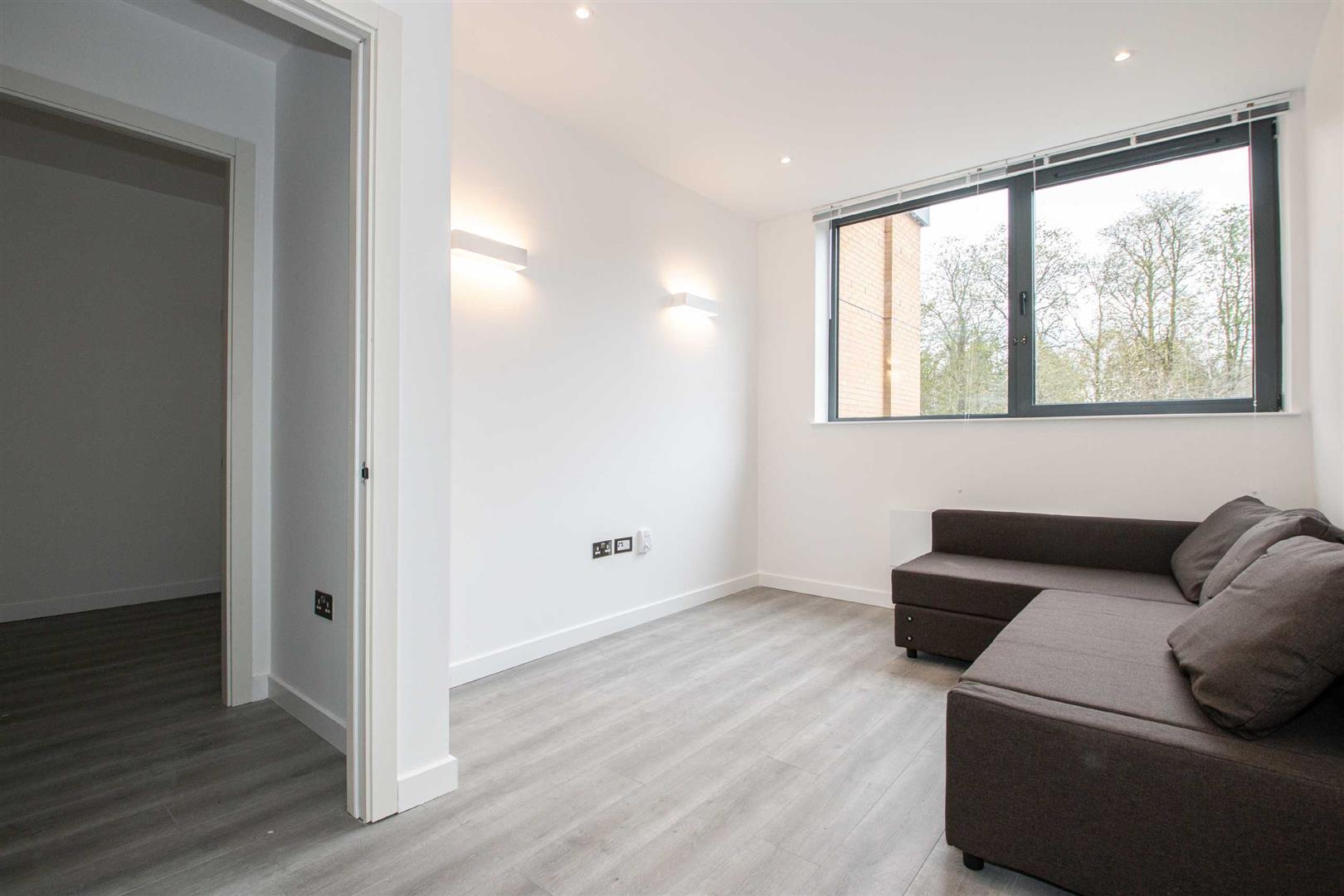 2 Foxhunter Drive, Linford Wood, Milton Keynes